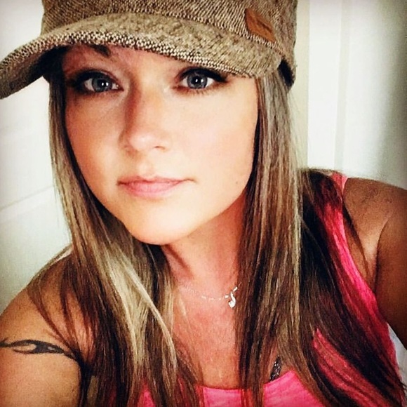 Meet your Posher, Mandy - Picture 1 of 1